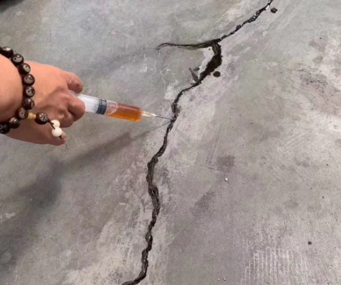 乌兰察布混凝土裂缝修补技术详解​